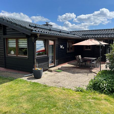 Blockhaus Ferienzauber Villa Bromskirchen Bagian luar foto